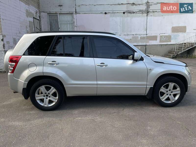 Внедорожник / Кроссовер Suzuki Grand Vitara 2007 в Киеве