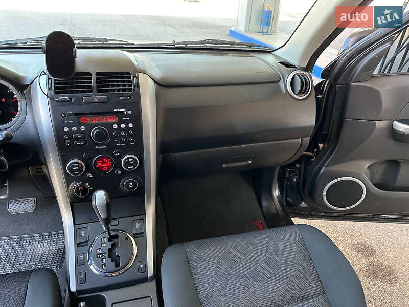 Внедорожник / Кроссовер Suzuki Grand Vitara 2016 в Днепре