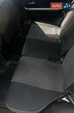 Позашляховик / Кросовер Suzuki Grand Vitara 2007 в 
