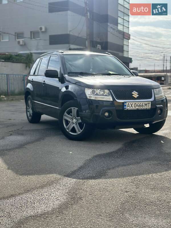 Внедорожник / Кроссовер Suzuki Grand Vitara 2006 в 