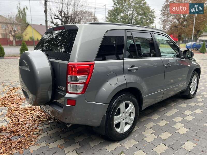 Позашляховик / Кросовер Suzuki Grand Vitara 2008 в Чернівцях