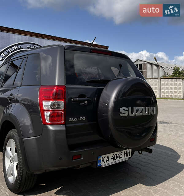 Позашляховик / Кросовер Suzuki Grand Vitara 2010 в Хмельницькому