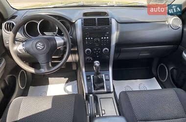 Позашляховик / Кросовер Suzuki Grand Vitara 2006 в 