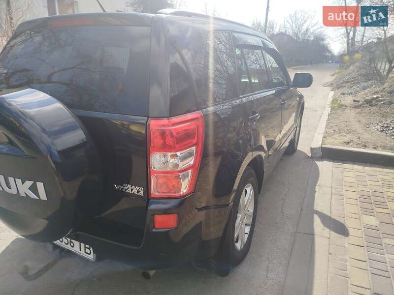 Позашляховик / Кросовер Suzuki Grand Vitara 2006 в Шептицькому