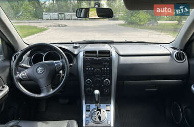 Внедорожник / Кроссовер Suzuki Grand Vitara 2013 в 