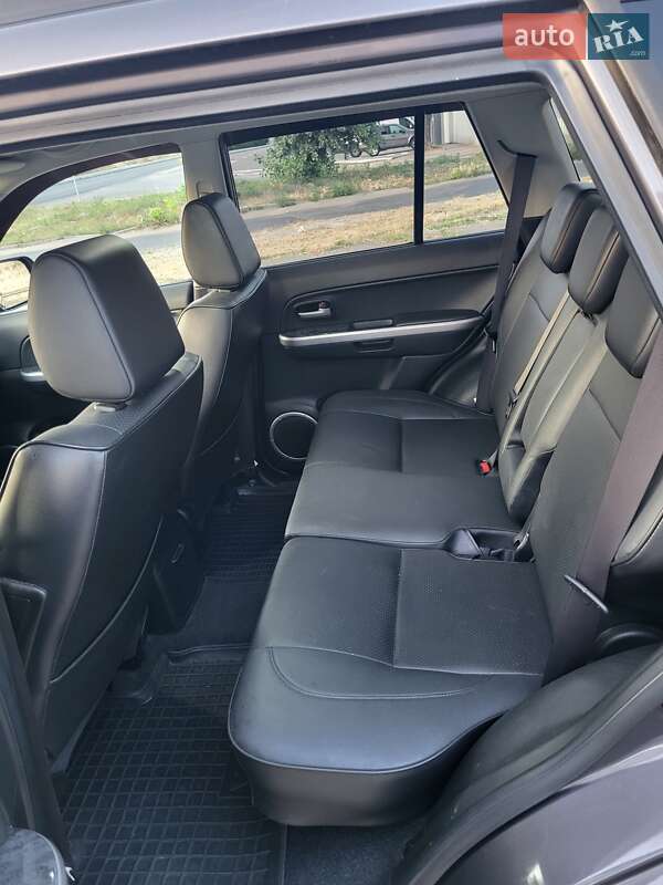 Внедорожник / Кроссовер Suzuki Grand Vitara 2009 в Киеве фото 13 Внедорожник / Кроссовер Suzuki Grand Vitara 2009 в Киеве