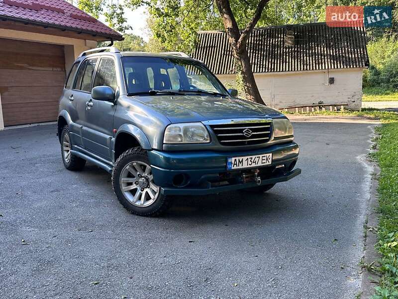 Внедорожник / Кроссовер Suzuki Grand Vitara 2004 в Городнице
