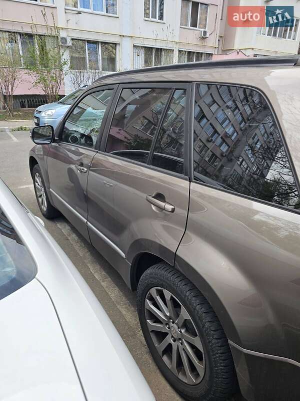 Внедорожник / Кроссовер Suzuki Grand Vitara 2016 в Киеве фото 6 Внедорожник / Кроссовер Suzuki Grand Vitara 2016 в Киеве