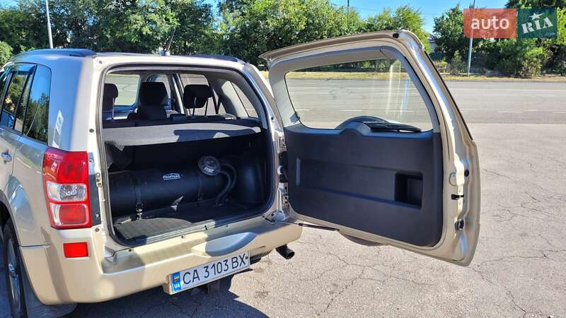 Внедорожник / Кроссовер Suzuki Grand Vitara 2006 в Черкассах