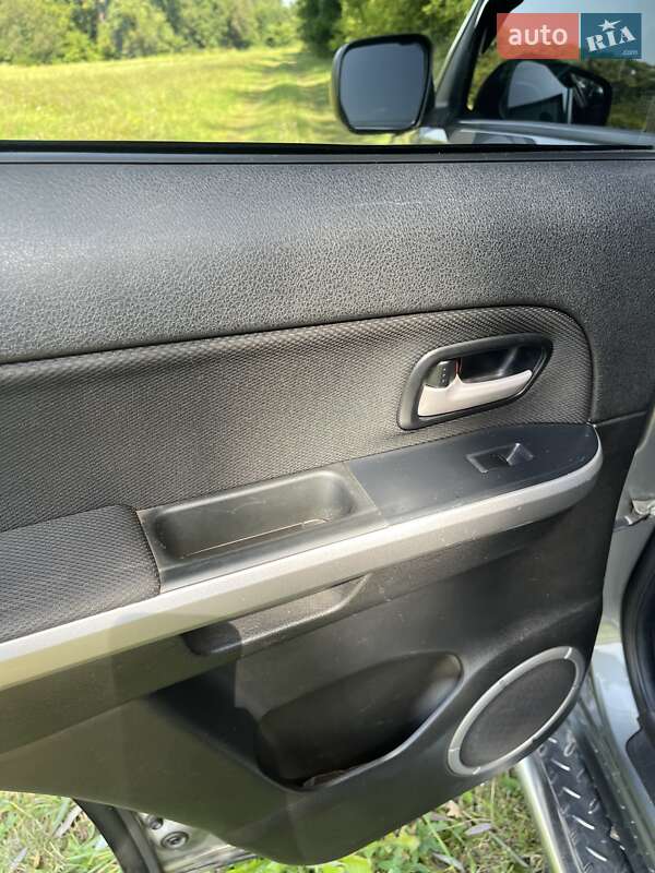 Внедорожник / Кроссовер Suzuki Grand Vitara 2007 в Мене