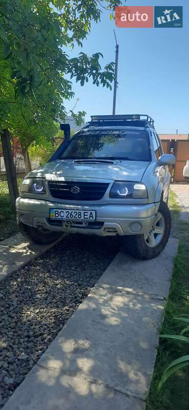 Позашляховик / Кросовер Suzuki Grand Vitara 2004 в Стрию