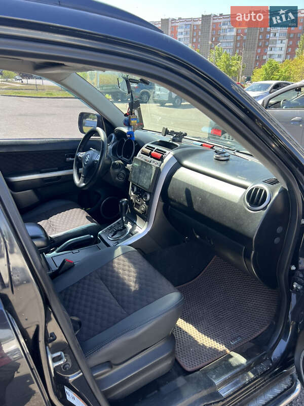 Внедорожник / Кроссовер Suzuki Grand Vitara 2006 в Черкассах фото 7 Внедорожник / Кроссовер Suzuki Grand Vitara 2006 в Черкассах