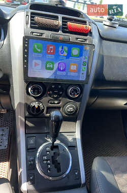 Позашляховик / Кросовер Suzuki Grand Vitara 2006 в  фото 11 Позашляховик / Кросовер Suzuki Grand Vitara 2006 в