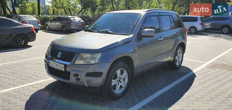 Внедорожник / Кроссовер Suzuki Grand Vitara 2006 в Киеве