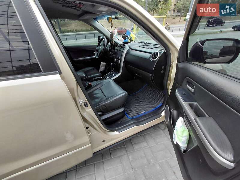 Внедорожник / Кроссовер Suzuki Grand Vitara 2006 в Днепре