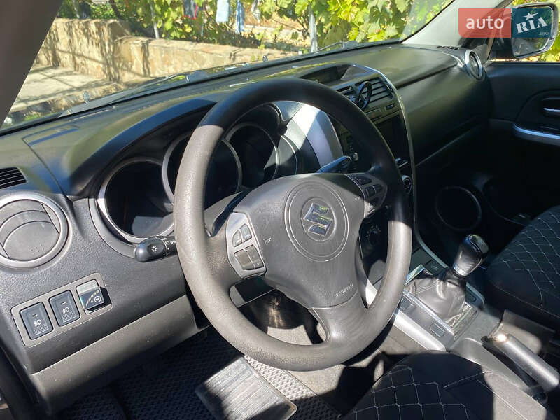 Внедорожник / Кроссовер Suzuki Grand Vitara 2006 в Павлограде