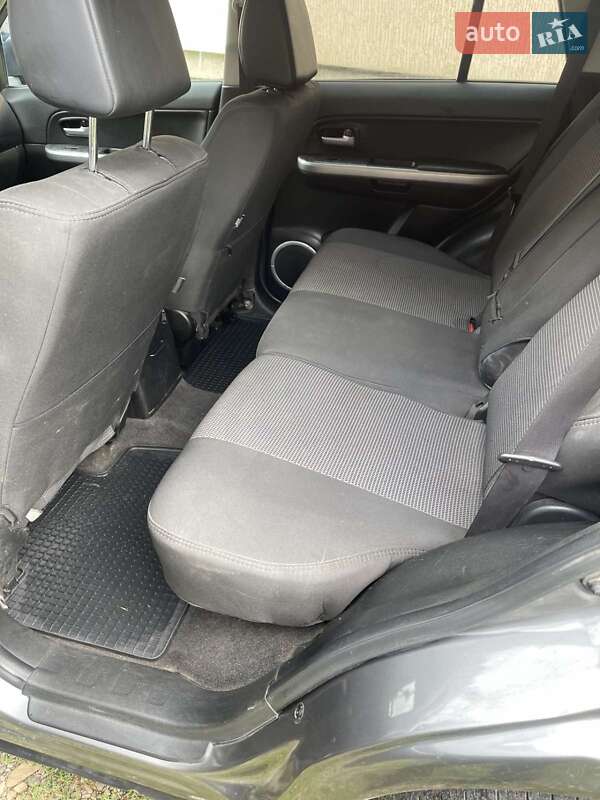 Внедорожник / Кроссовер Suzuki Grand Vitara 2009 в Черновцах фото 5 Внедорожник / Кроссовер Suzuki Grand Vitara 2009 в Черновцах