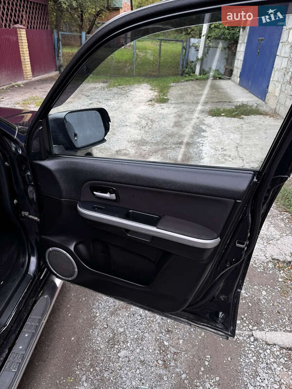 Внедорожник / Кроссовер Suzuki Grand Vitara 2010 в Городке фото 24 Внедорожник / Кроссовер Suzuki Grand Vitara 2010 в Городке