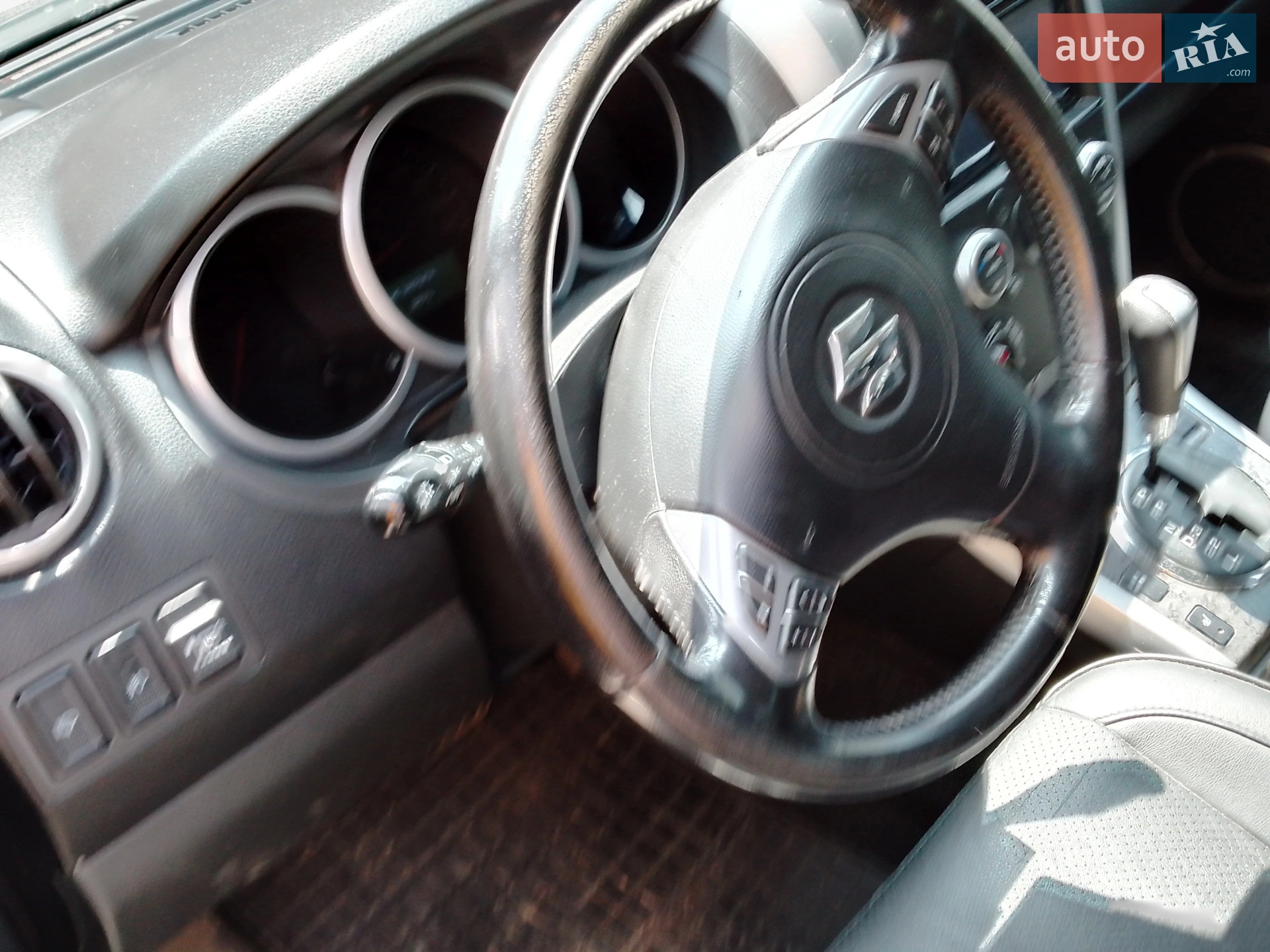 2010 Suzuki Grand Vitara - мініатюра 32