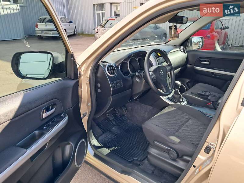 Внедорожник / Кроссовер Suzuki Grand Vitara 2008 в Чернигове фото 4 Внедорожник / Кроссовер Suzuki Grand Vitara 2008 в Чернигове