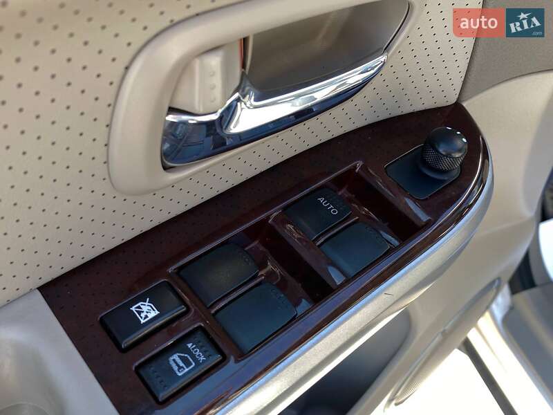 Внедорожник / Кроссовер Suzuki Grand Vitara 2011 в Львове