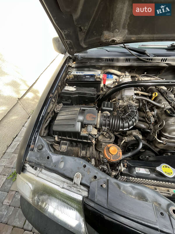 Седан Suzuki Grand Vitara 2004 в Козове