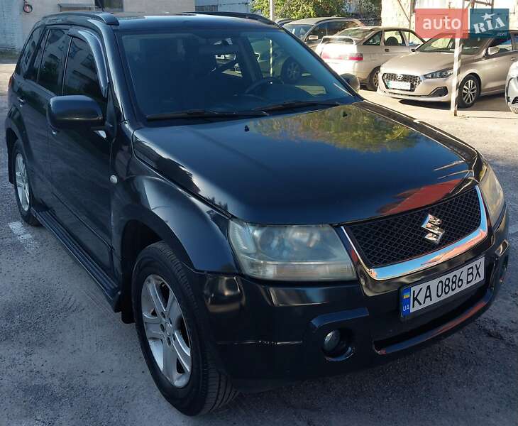 Внедорожник / Кроссовер Suzuki Grand Vitara 2006 в Киеве