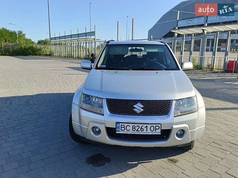 Внедорожник / Кроссовер Suzuki Grand Vitara 2006 в  фото Внедорожник / Кроссовер Suzuki Grand Vitara 2006 в