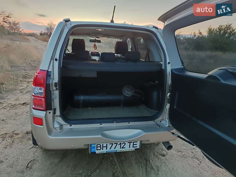 Внедорожник / Кроссовер Suzuki Grand Vitara 2008 в Белгороде-Днестровском