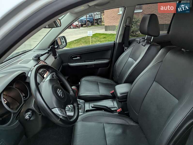 Внедорожник / Кроссовер Suzuki Grand Vitara 2016 в Полтаве