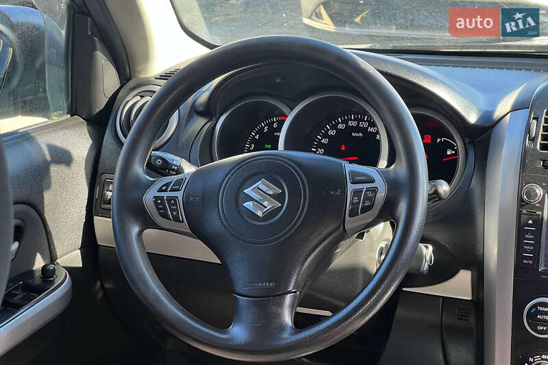 Позашляховик / Кросовер Suzuki Grand Vitara 2008 в Чернівцях
