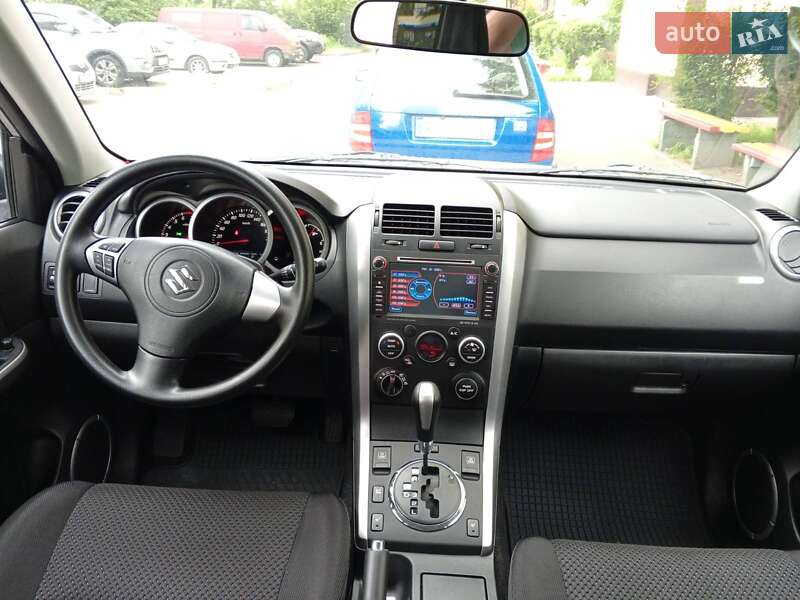 Внедорожник / Кроссовер Suzuki Grand Vitara 2011 в Киеве фото 12 Внедорожник / Кроссовер Suzuki Grand Vitara 2011 в Киеве