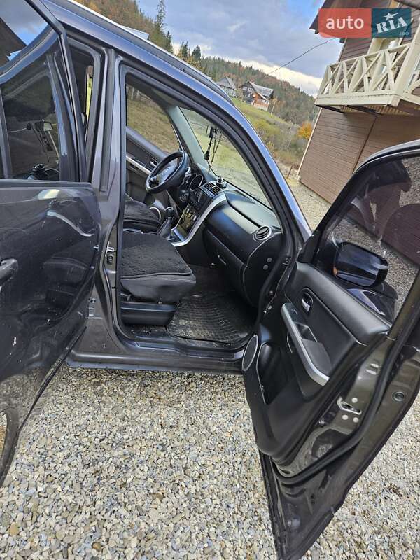 Внедорожник / Кроссовер Suzuki Grand Vitara 2011 в Яремче