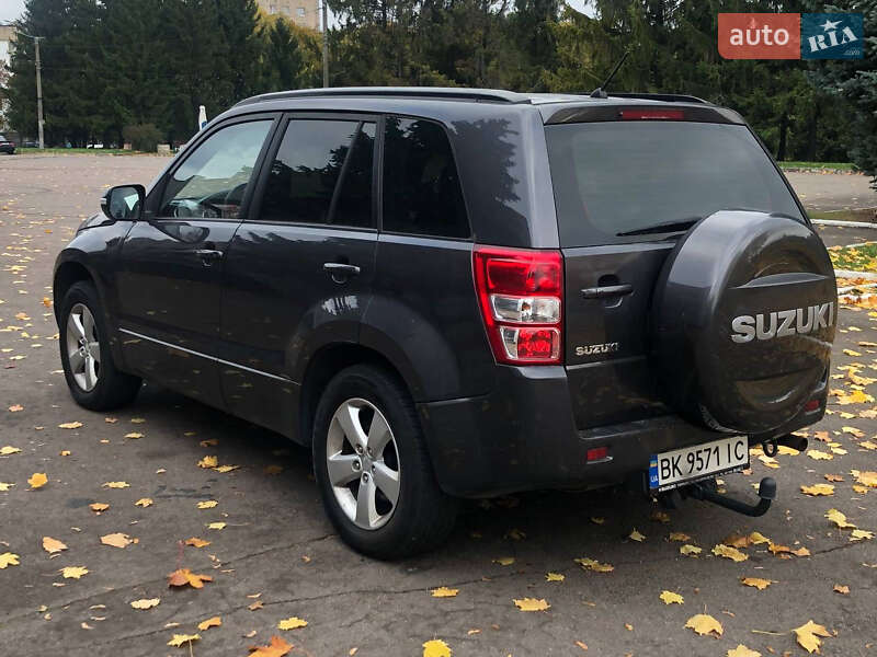 Позашляховик / Кросовер Suzuki Grand Vitara 2011 в Рівному