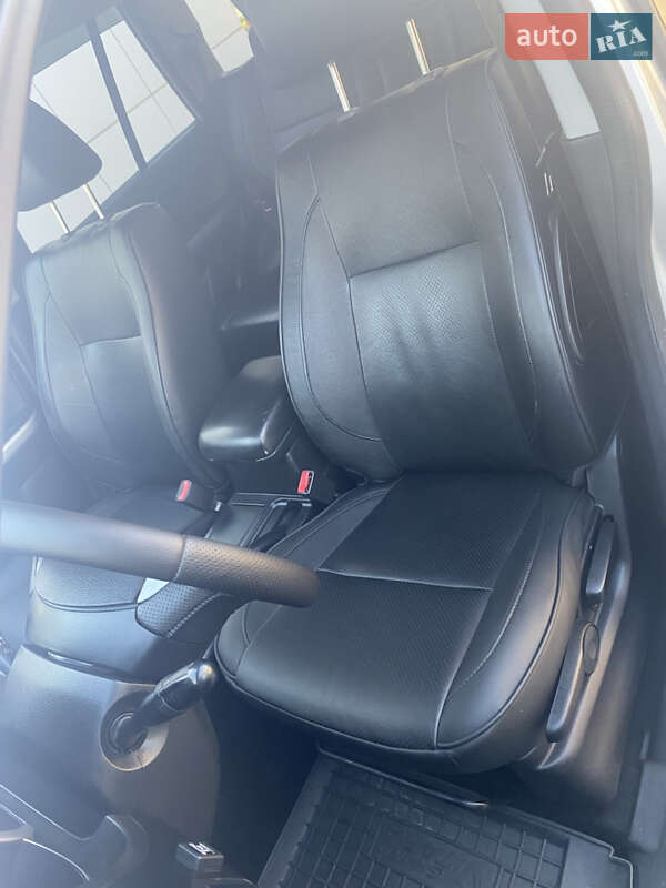 Позашляховик / Кросовер Suzuki Grand Vitara 2006 в Києві