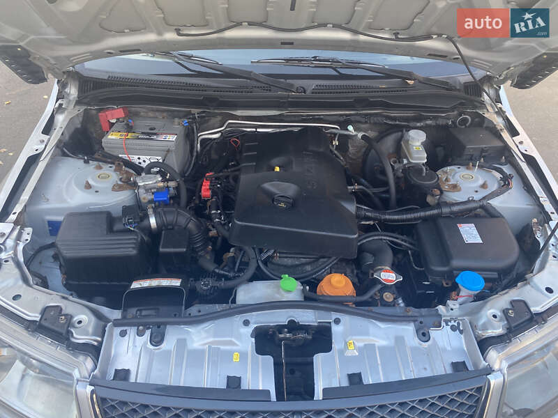 Позашляховик / Кросовер Suzuki Grand Vitara 2006 в Києві