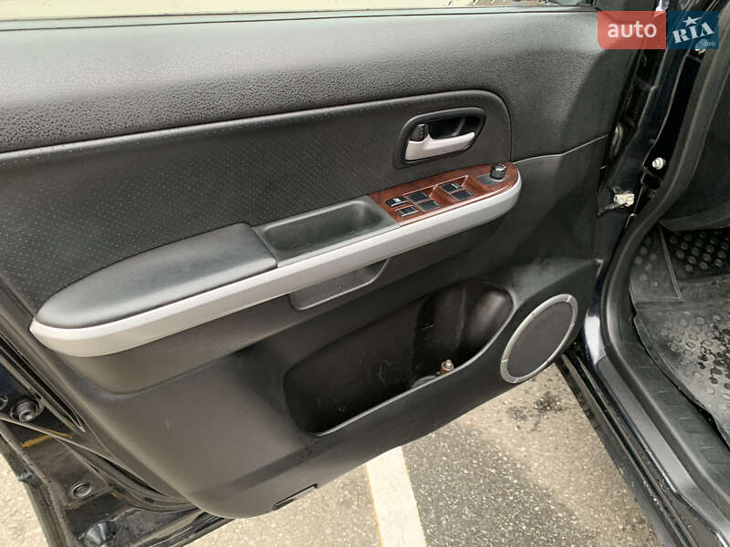 Внедорожник / Кроссовер Suzuki Grand Vitara 2006 в Киеве фото 26 Внедорожник / Кроссовер Suzuki Grand Vitara 2006 в Киеве