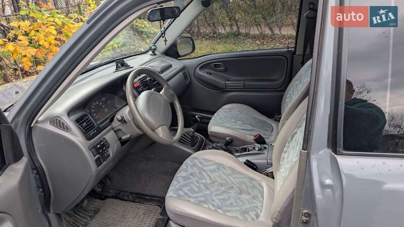 Внедорожник / Кроссовер Suzuki Grand Vitara 1999 в Косове фото 4 Внедорожник / Кроссовер Suzuki Grand Vitara 1999 в Косове