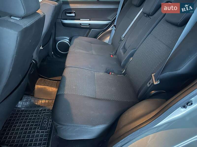 Внедорожник / Кроссовер Suzuki Grand Vitara 2008 в Одессе фото 11 Внедорожник / Кроссовер Suzuki Grand Vitara 2008 в Одессе