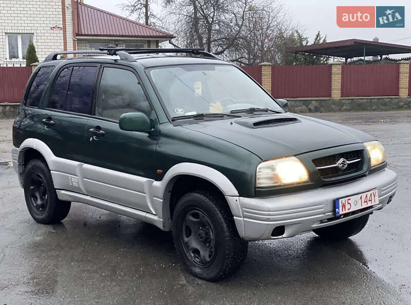 Внедорожник / Кроссовер Suzuki Grand Vitara 2004 в Киеве