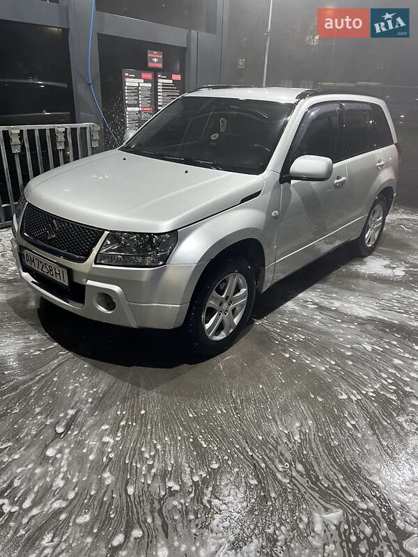 Внедорожник / Кроссовер Suzuki Grand Vitara 2005 в Житомире
