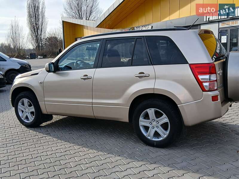 Позашляховик / Кросовер Suzuki Grand Vitara 2006 в Києві фото 2 Позашляховик / Кросовер Suzuki Grand Vitara 2006 в Києві