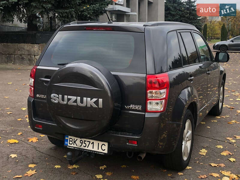 Внедорожник / Кроссовер Suzuki Grand Vitara 2011 в Ровно
