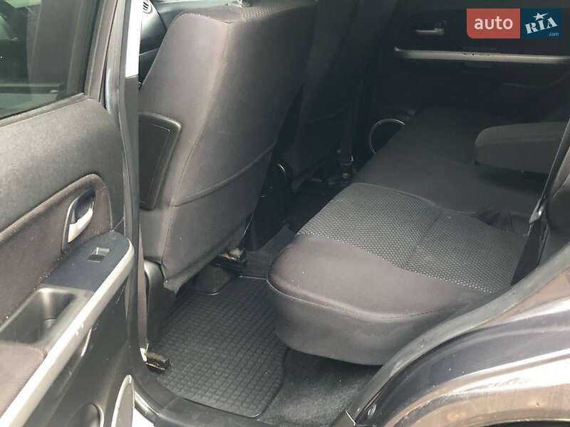 Внедорожник / Кроссовер Suzuki Grand Vitara 2011 в Ровно