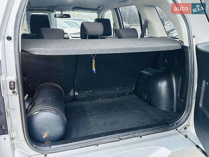 Внедорожник / Кроссовер Suzuki Grand Vitara 2006 в Харькове