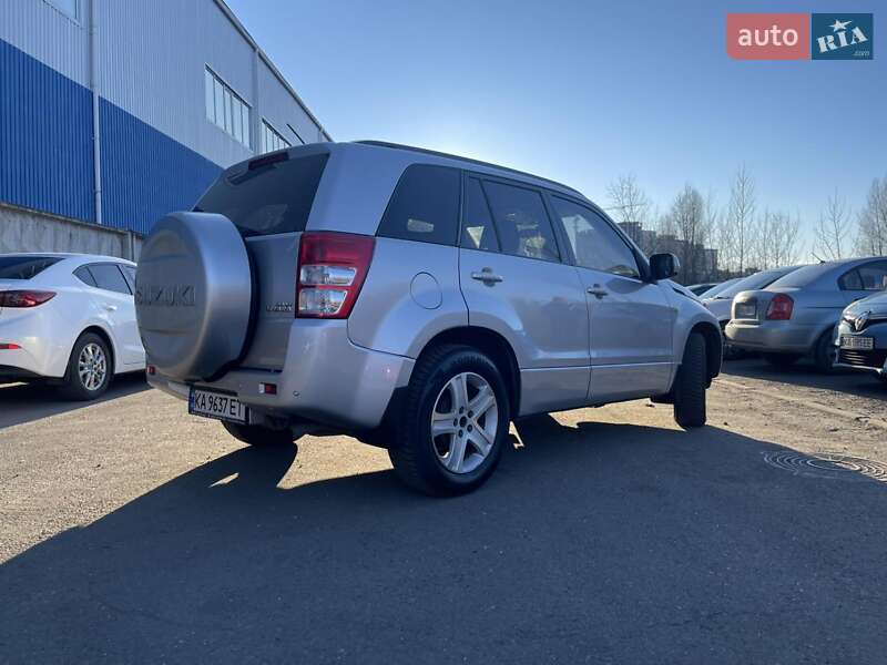 Внедорожник / Кроссовер Suzuki Grand Vitara 2007 в Киеве