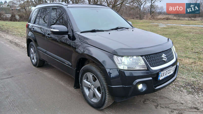 Внедорожник / Кроссовер Suzuki Grand Vitara 2011 в Харькове