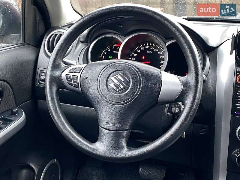 Позашляховик / Кросовер Suzuki Grand Vitara 2010 в Києві фото 14 Позашляховик / Кросовер Suzuki Grand Vitara 2010 в Києві