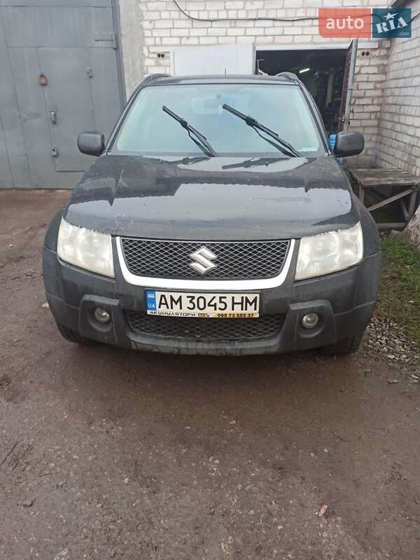 Позашляховик / Кросовер Suzuki Grand Vitara 2006 в Житомирі