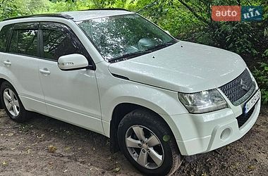 Позашляховик / Кросовер Suzuki Grand Vitara 2010 в Києві